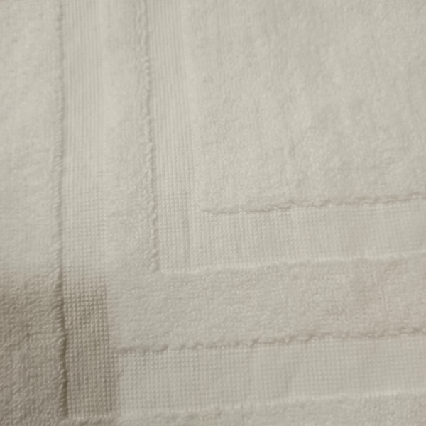 Foot Mat: White Thick Exquisite 1 - Image 2