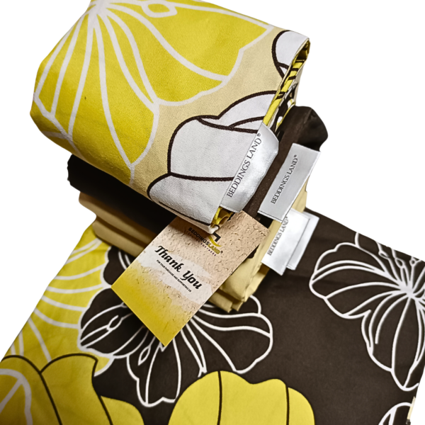 Yellow Hibiscus 6by6 Duvet Set - Image 2